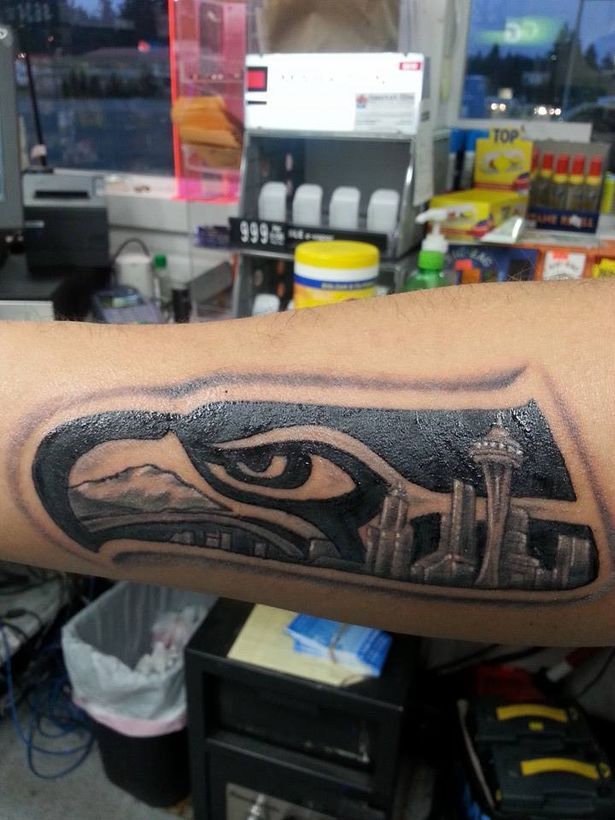 10 Stunning Seahawk Tattoo Designs You Ll Love Inspiring Tattoo