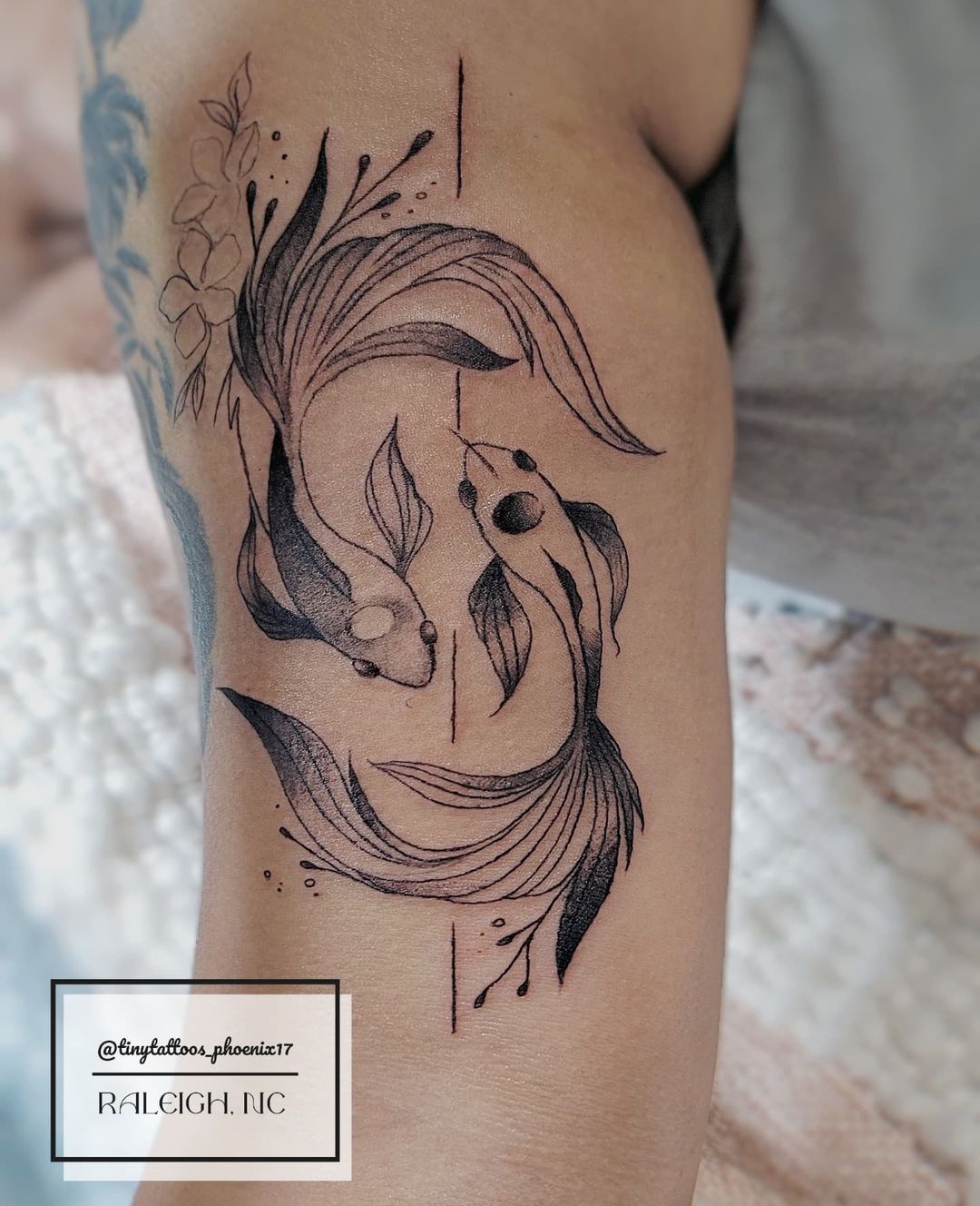 23 Pisces Tattoos For Zodiac Enthusiasts In 2021 Page 2 Of 5 Small