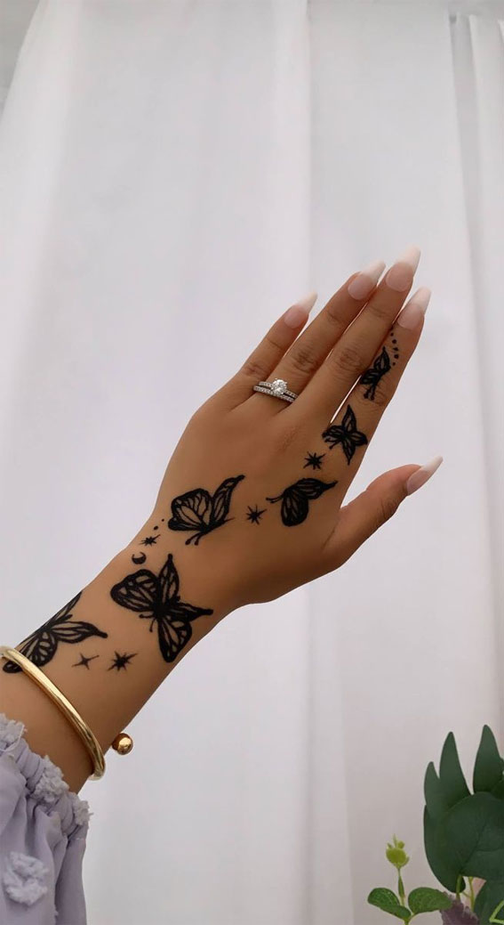 25 Beautiful Hand Tattoo Ideas Teddy Heart I Take You Wedding Readings Wedding Ideas