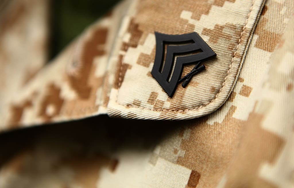 3 Ways To Properly Align Rank Insignia On Marine Uniforms