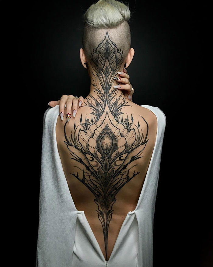 30 Impressive Back Tattoos That Are Masterpieces Bored Panda