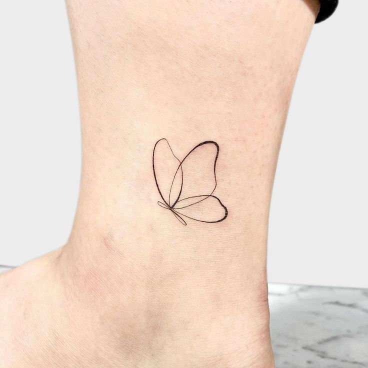 30 Simple Butterfly Tattoo Ideas