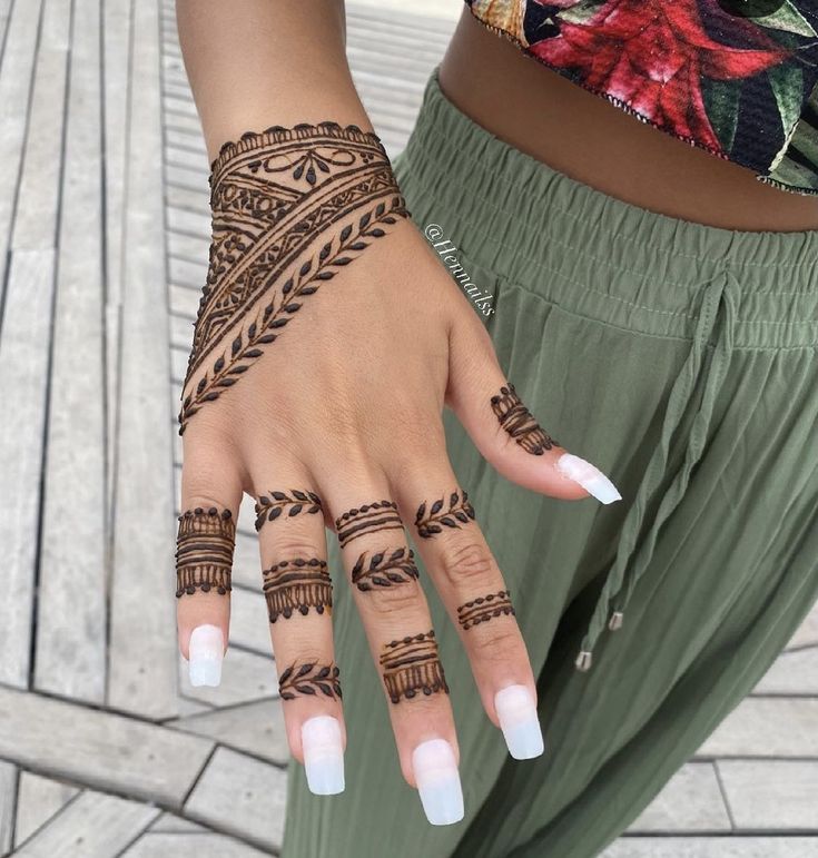 34 Henna Designs And Meanings To Inspire You In 2024 Glamour Uk