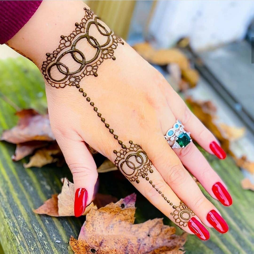 42 Beautiful Henna Tattoo Designs For Women To Try