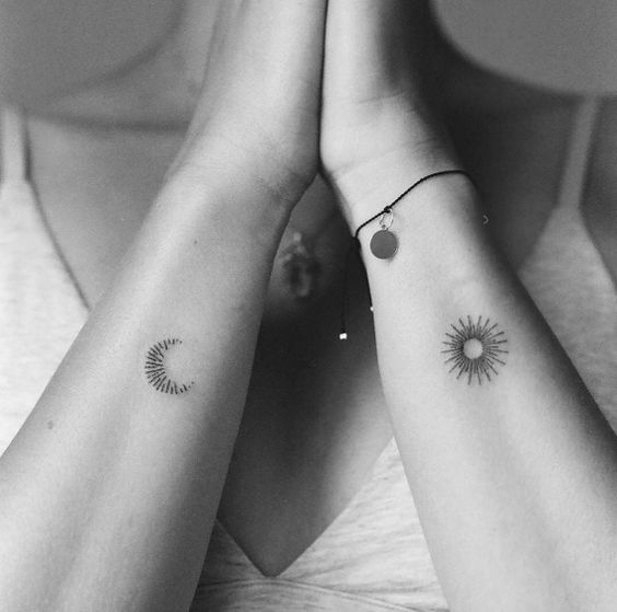 50 Inspiradoras Ideas De Dise O De Tatuajes De Sol Y Luna Tatuajes De