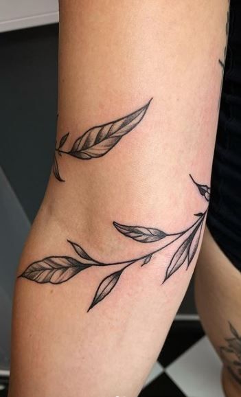 50 Vine Tattoos Tattoo Designs Ideas Meaning Tattoo Me Now Artofit