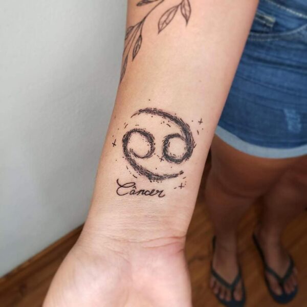 53 Captivating Zodiac Cancer Tattoos For Women That You Ll Cherish