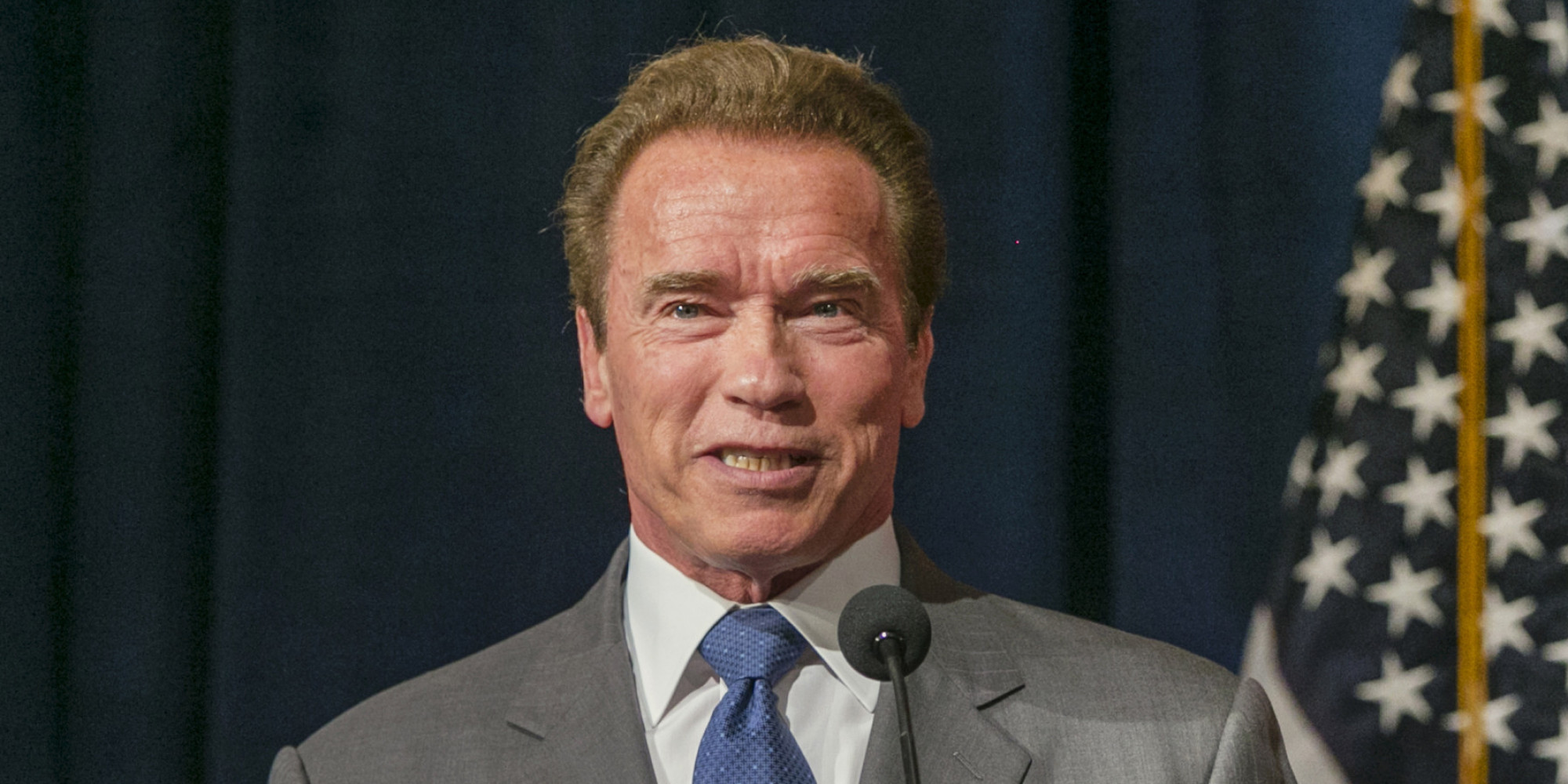 Arnold Schwarzenegger Insists He S Not Turning Into A Democrat