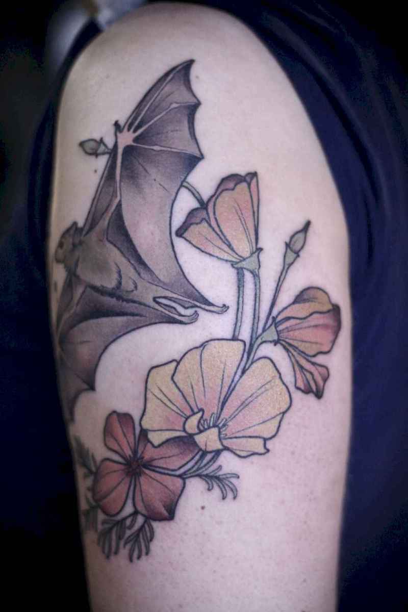 Best 42 Unique Bat Tattoo Designs Ideas Https Bellestilo Com 1795 42