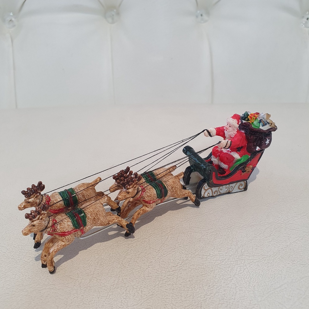 Christmas Village Santa Claus Sleigh Ride With 4 Reindeers 16 X 3 X 5