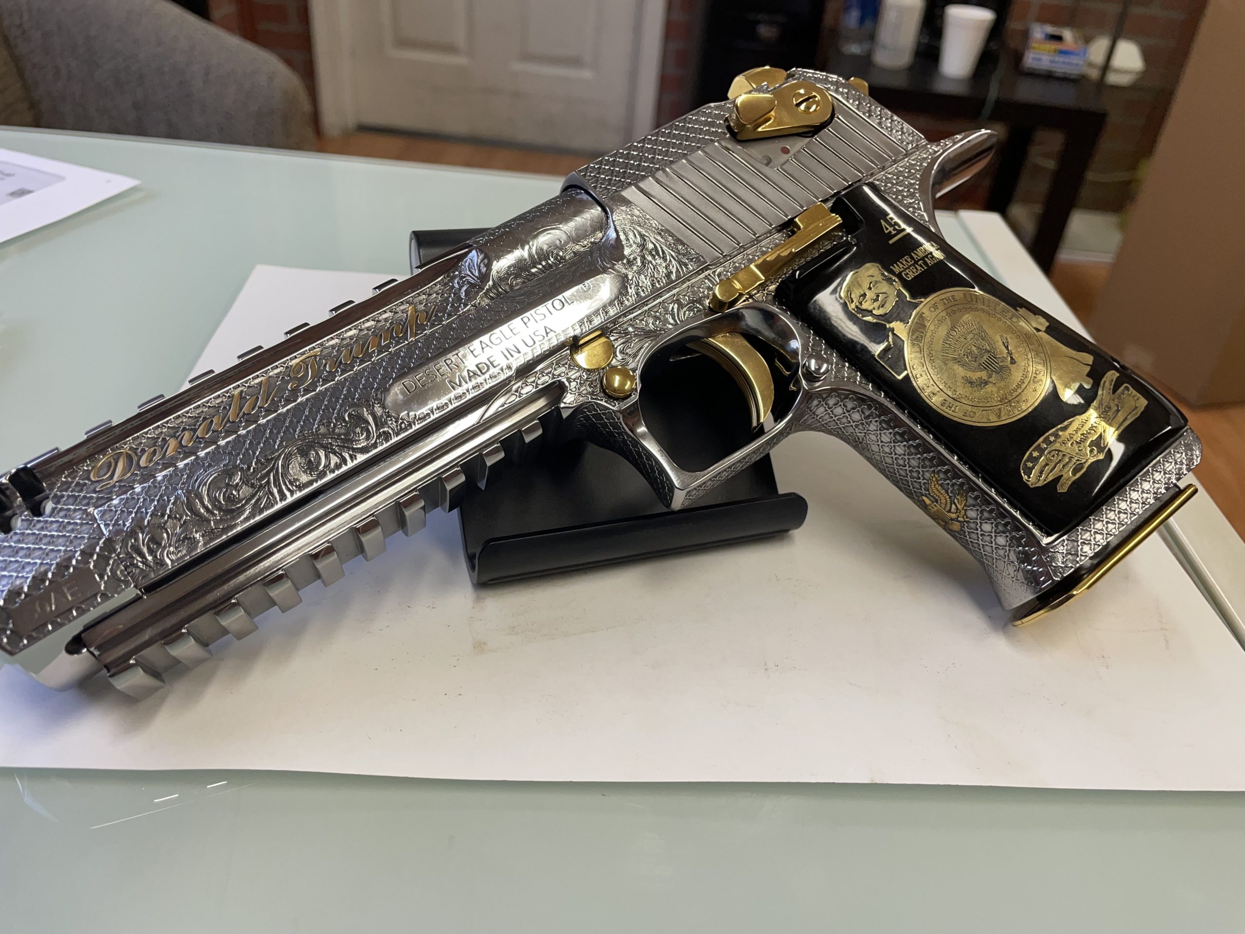 Desert Eagle 50 Ae S Ng Ng M C O V I C Ng Su T C C M Nh Nh P V O Kh M Ph Vi