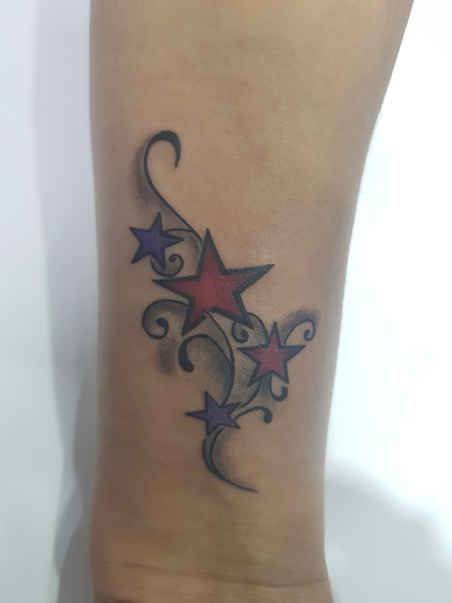 Details 72 Star Tattoo On Leg Latest In Cdgdbentre