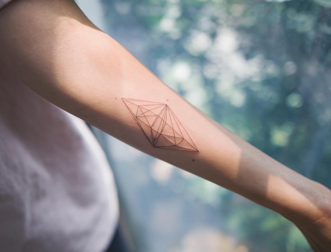 Diamond Tattoo Minimalist