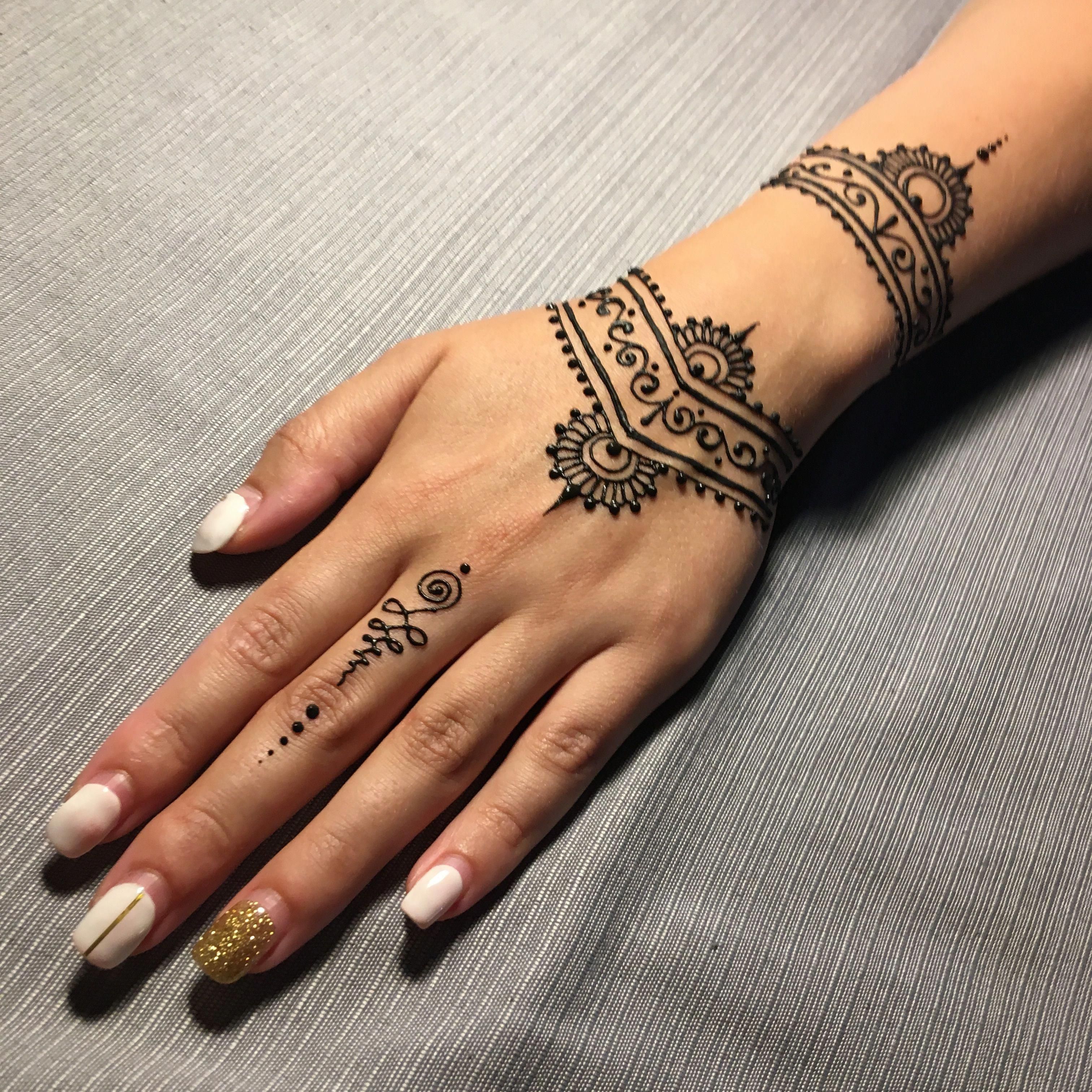 Easy Henna Tattoo Designs For Hands Simple Henna Hand And Wrist