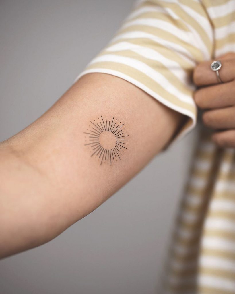 Easy Sun Tattoos Small Sun Tattoo Sun Tattoo Small Dainty Tattoos Tiny