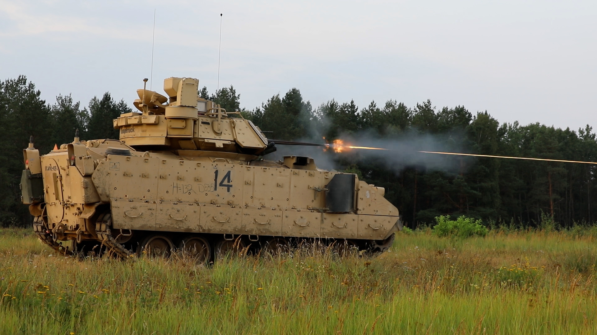 Here Amp 39 S How Ukraine Could Use Us Bradley Fighting Vehicles Task Amp Purpose