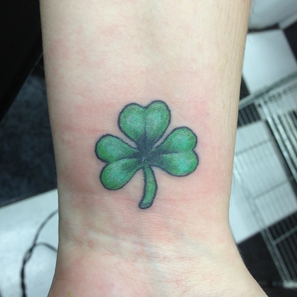 Image Result For Shamrock Tattoos For Girls Small Wrist Shamrock