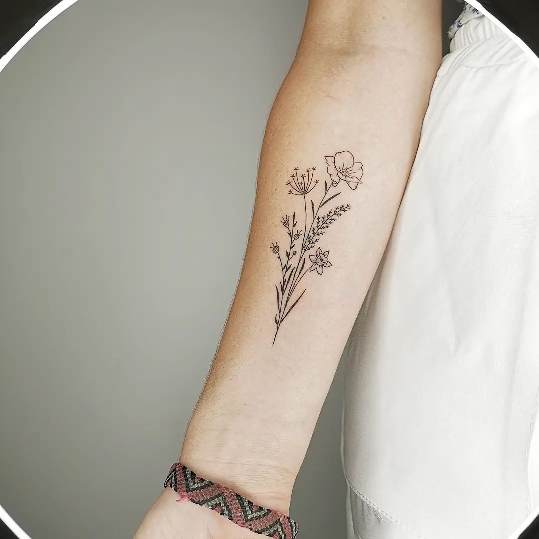 Minimalist Tattoo Floral Drawing Theme And Concept Sticker Set 11015740 Vector Art At Vecteezy