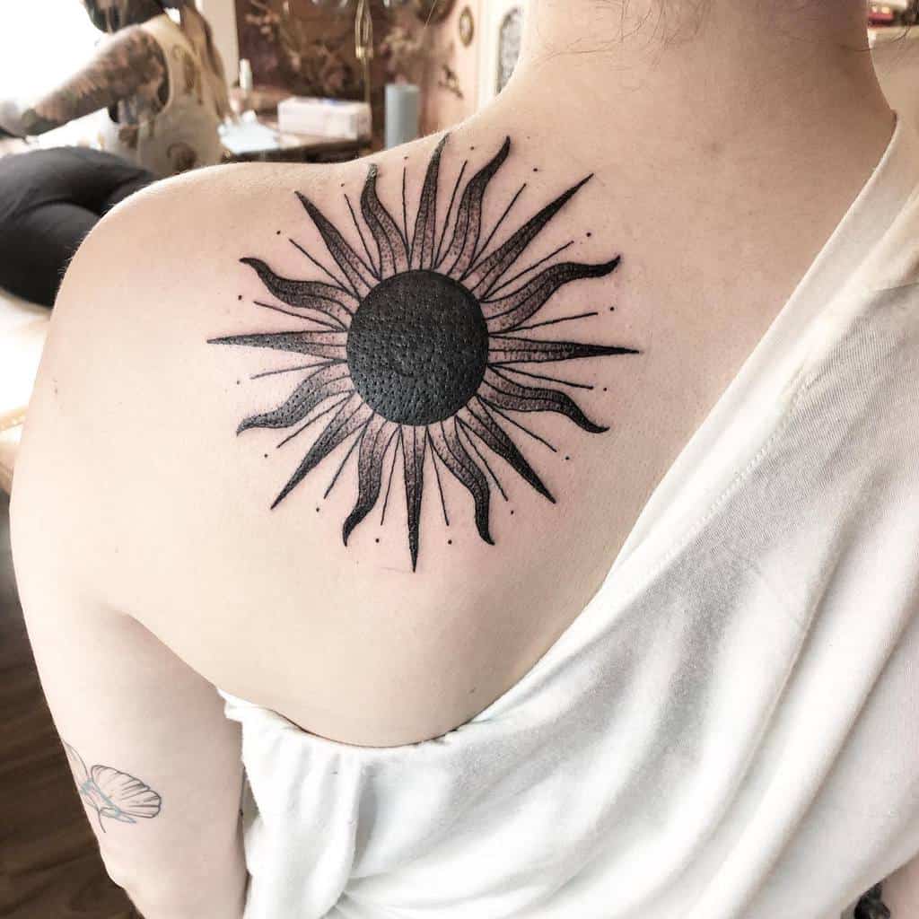 Pin By Burgundy512 On Tattoo Amp 39 S Simple Sun Tattoo Sun Tattoo Designs Sun Tattoos