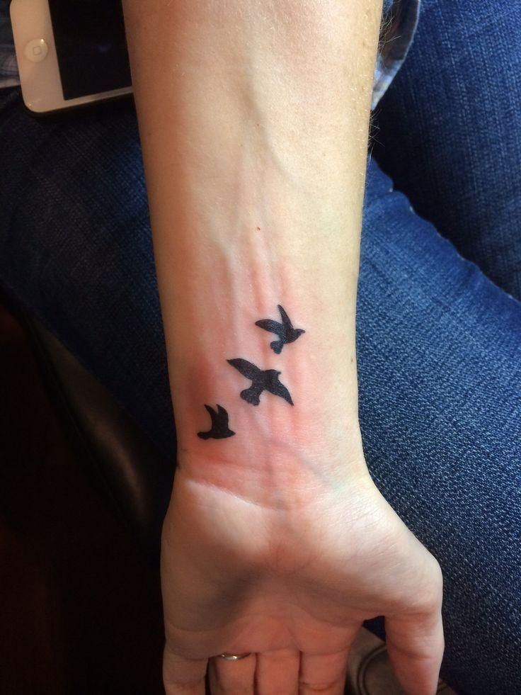 Pin By Grace On This And That Small Bird Tattoos Small Wrist Tattoos