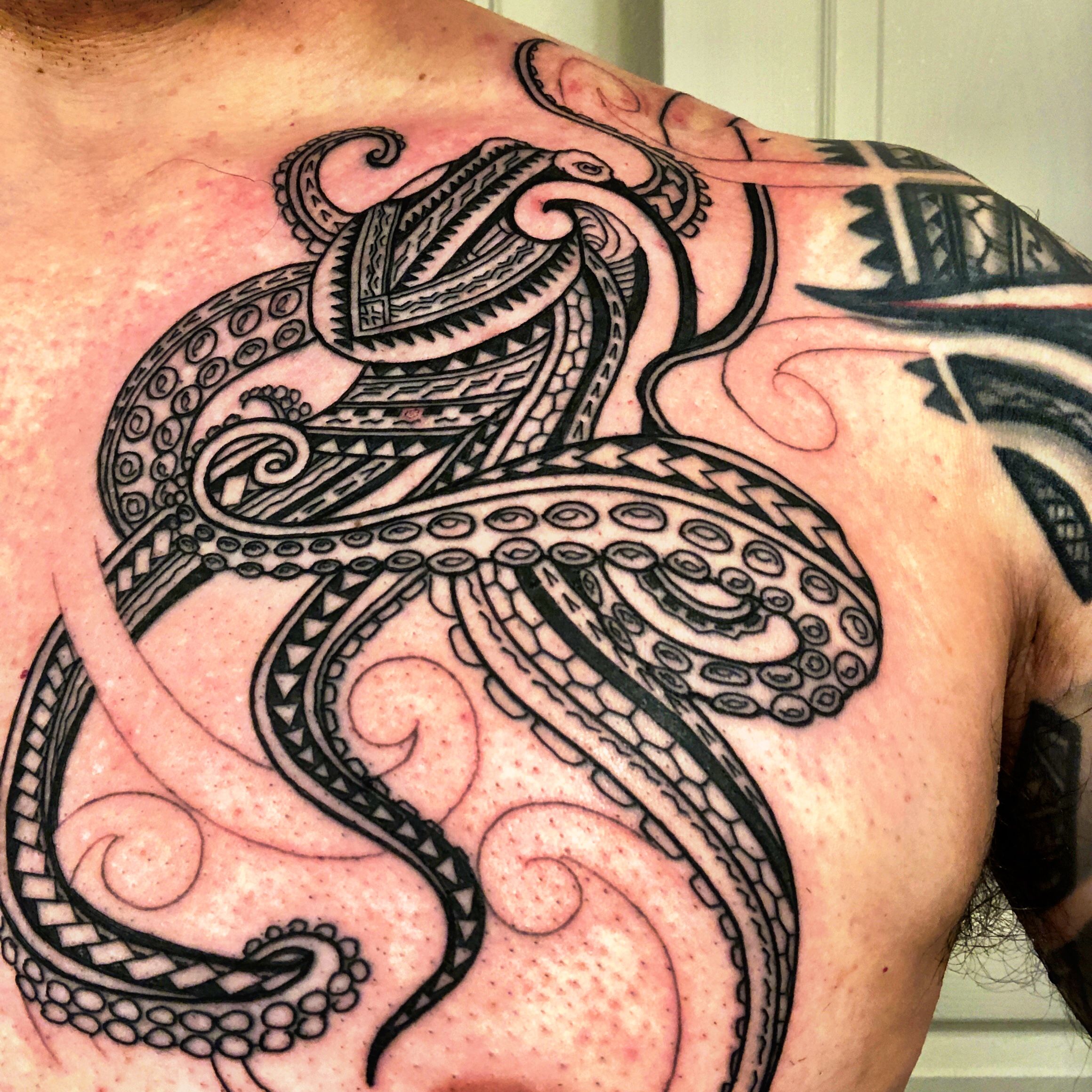 Pin By Ta Ri N On Tattoos Polynesian Octopus Tattoo Design Octopus Tattoos Polynesian Tattoo