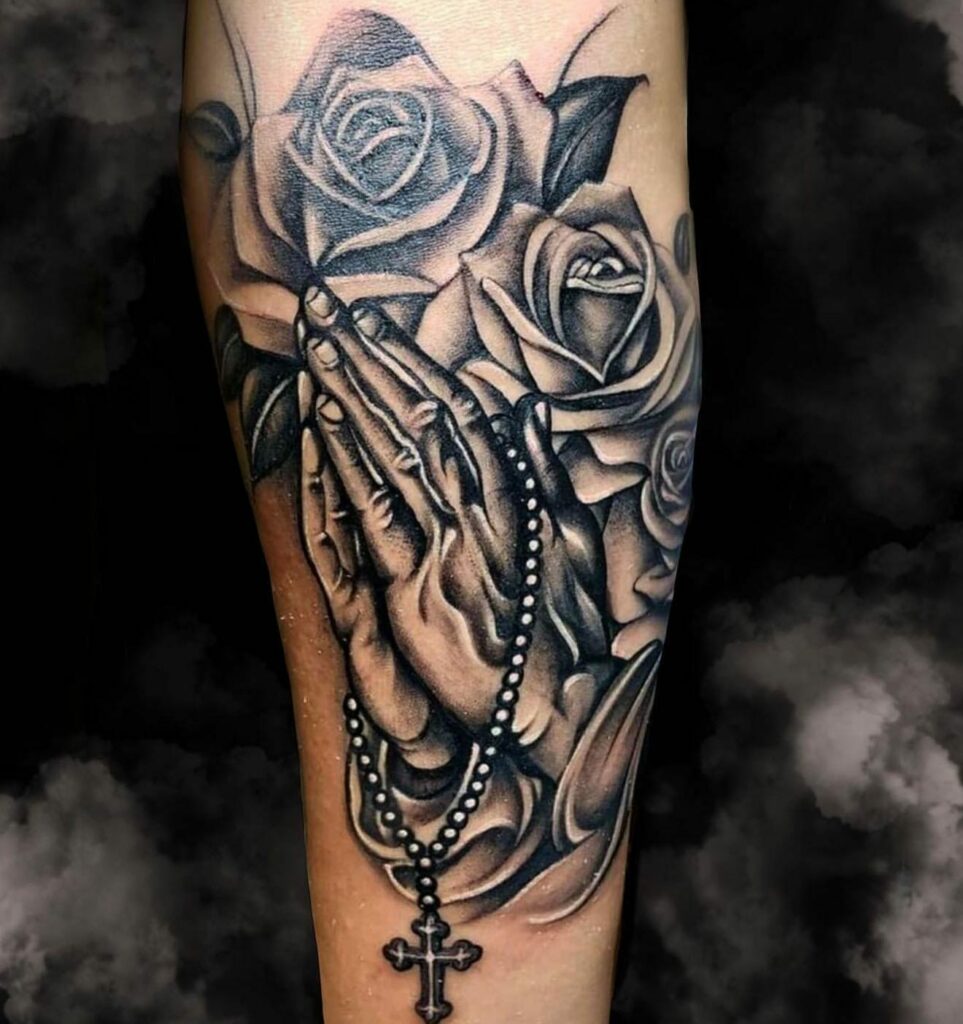 5 Stunning Praying Hands and Roses Tattoo Ideas