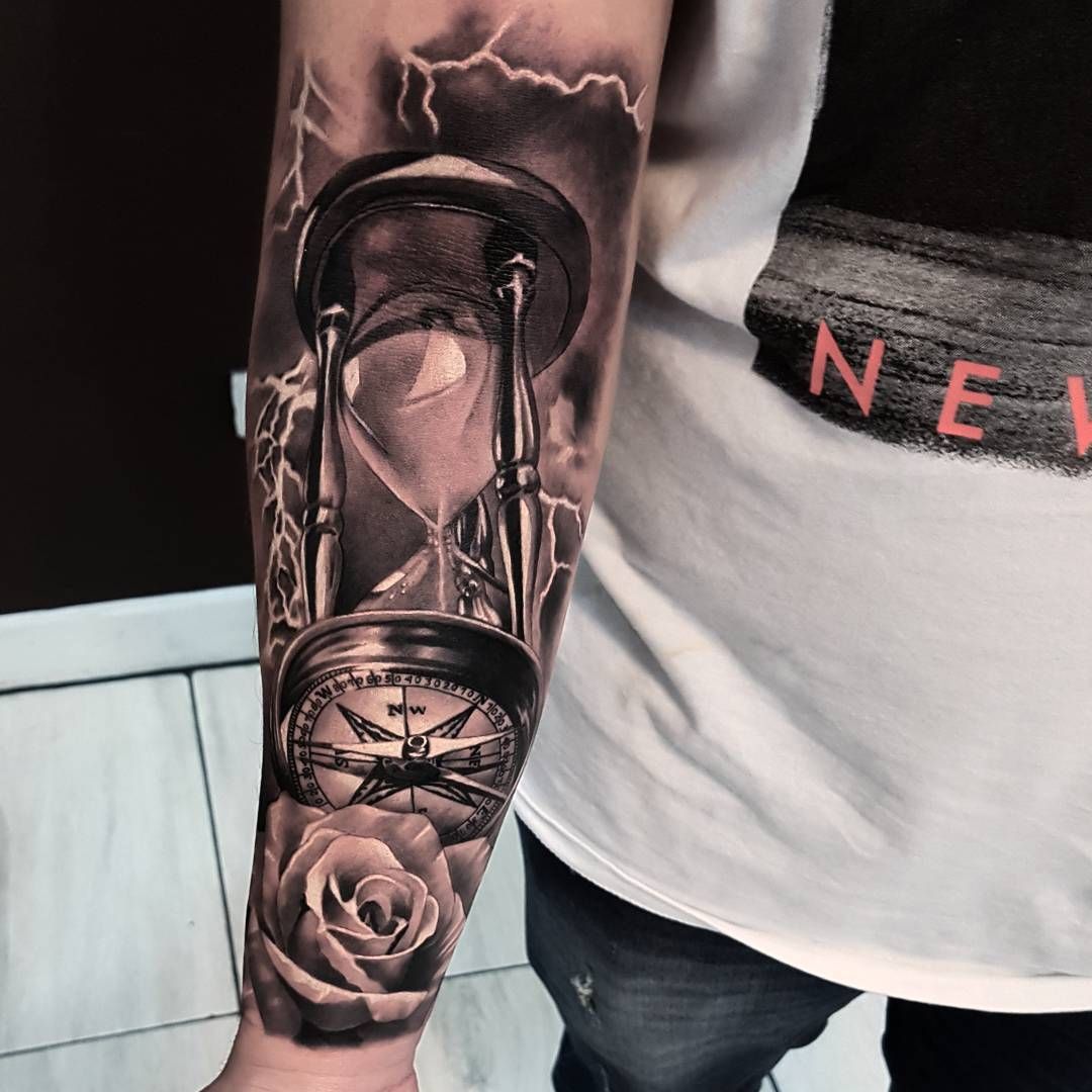 Hourglass Tattoo Design Ideas for Timeless Ink Art