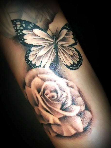 5 Stunning Rose Tattoo Designs with Butterflies