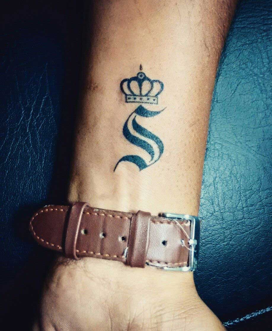 50 Stunning S Letter Tattoo Designs for Hand Tattoos