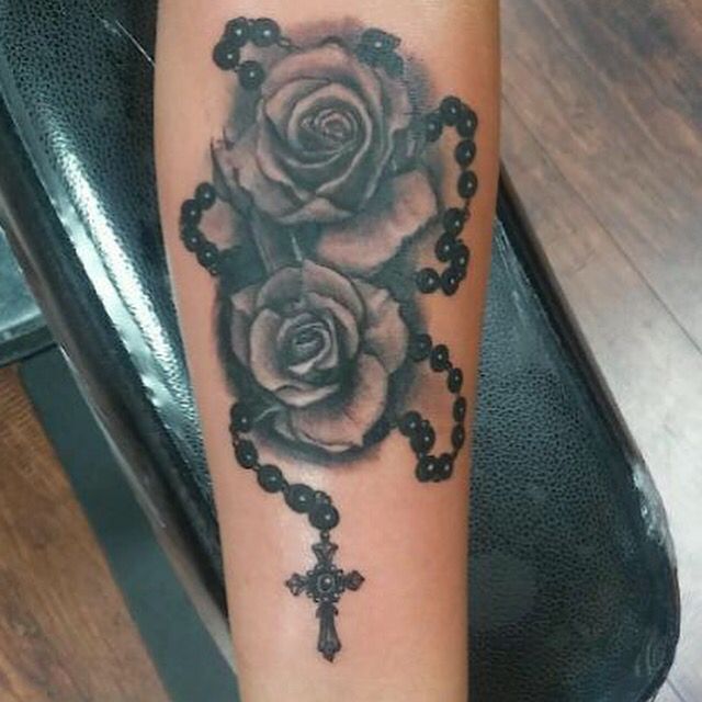 Share 59 Rose And Rosary Tattoo Best In Cdgdbentre