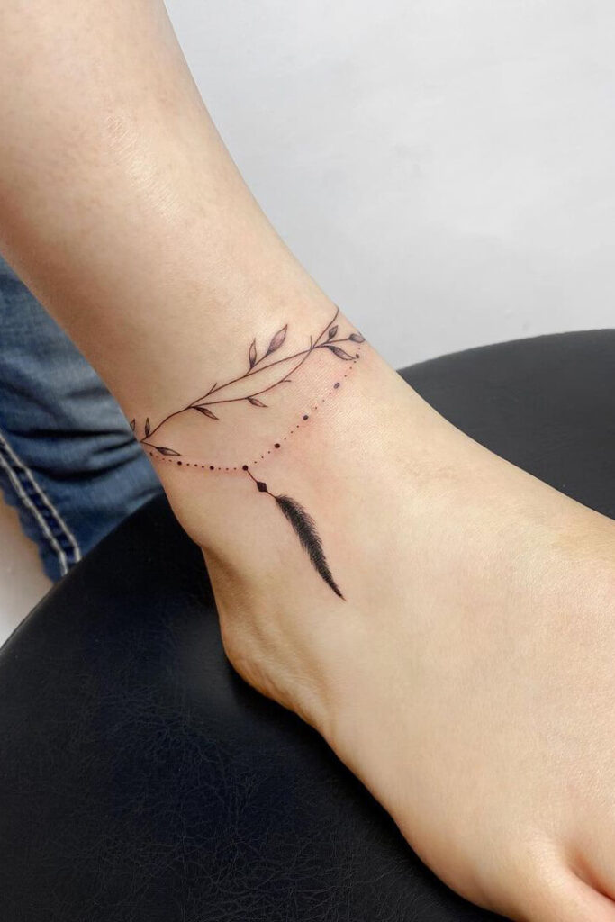 15 Stunning Anklet Tattoo Ideas You'll Love