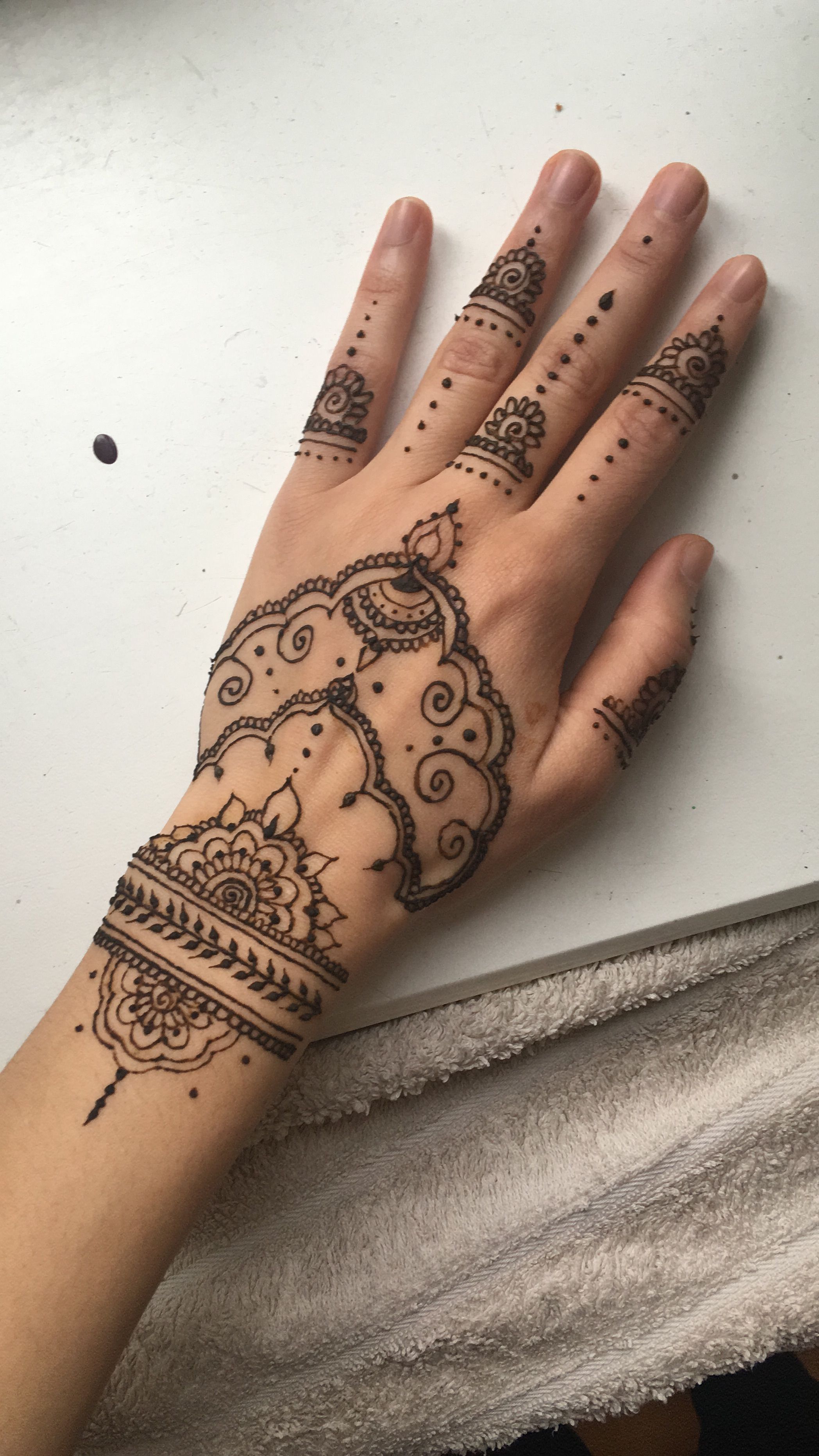 Simple Henna Tattoo On Hand