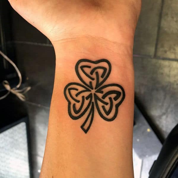 7 Charming Small Shamrock Tattoo Designs to Inspire You