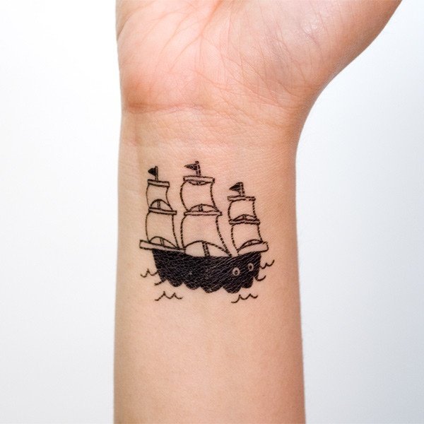 7 Small Ship Tattoo Designs That Make Waves