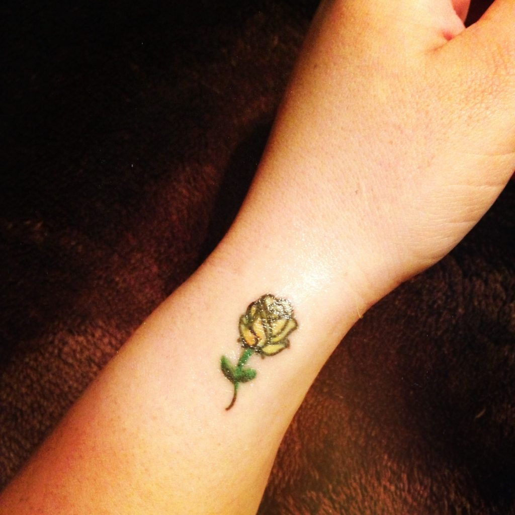 5 Stunning Small Yellow Rose Tattoo Designs