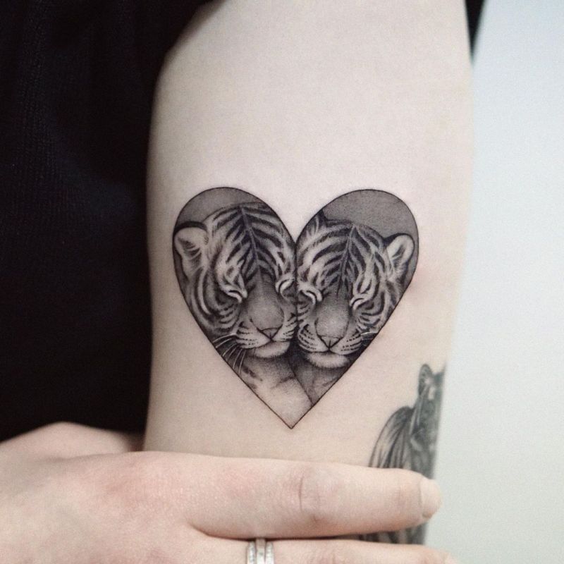 Super Cute Tiger Cubs Tattoo Sia Tattooer Kickass Things