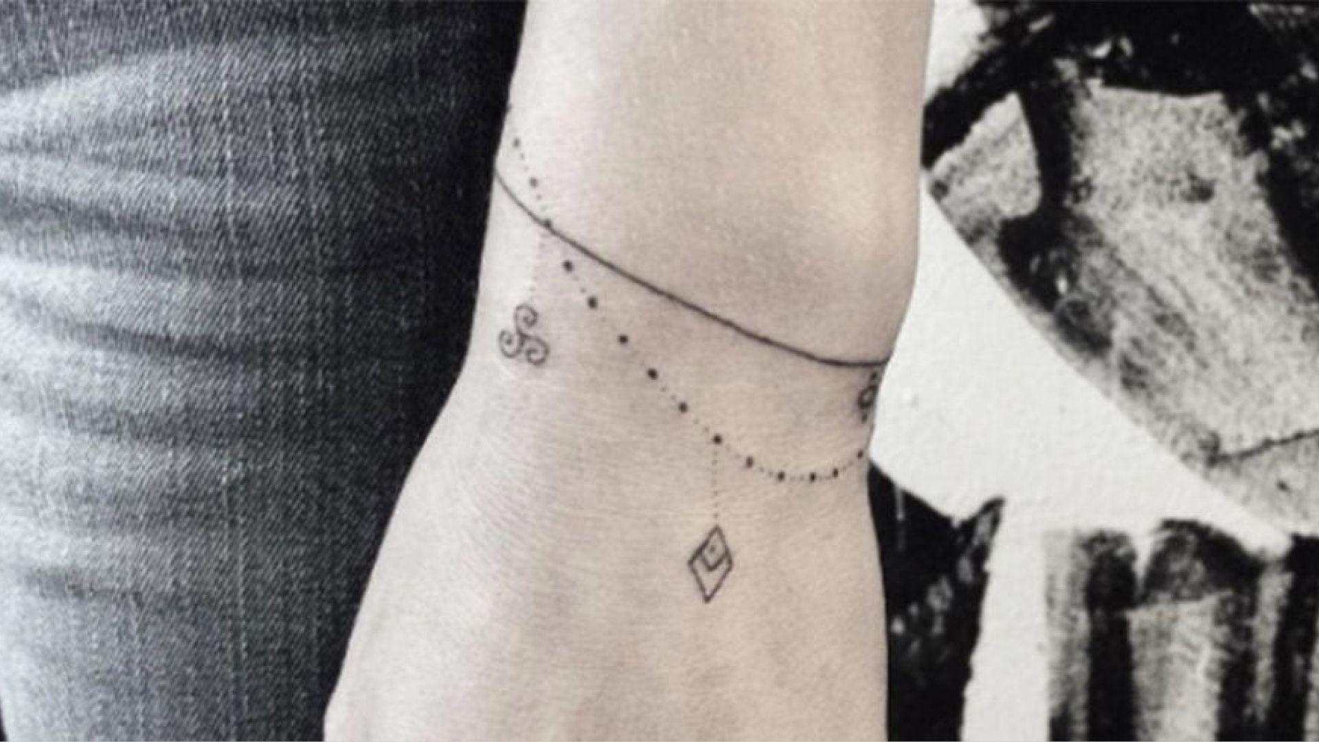 Tattoo Bracelets Are A Thing And We Want Them All Charm Bracelet Tattoo