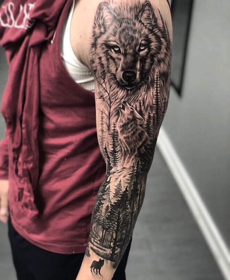 10 Stunning Wolf Tattoo Designs for Men