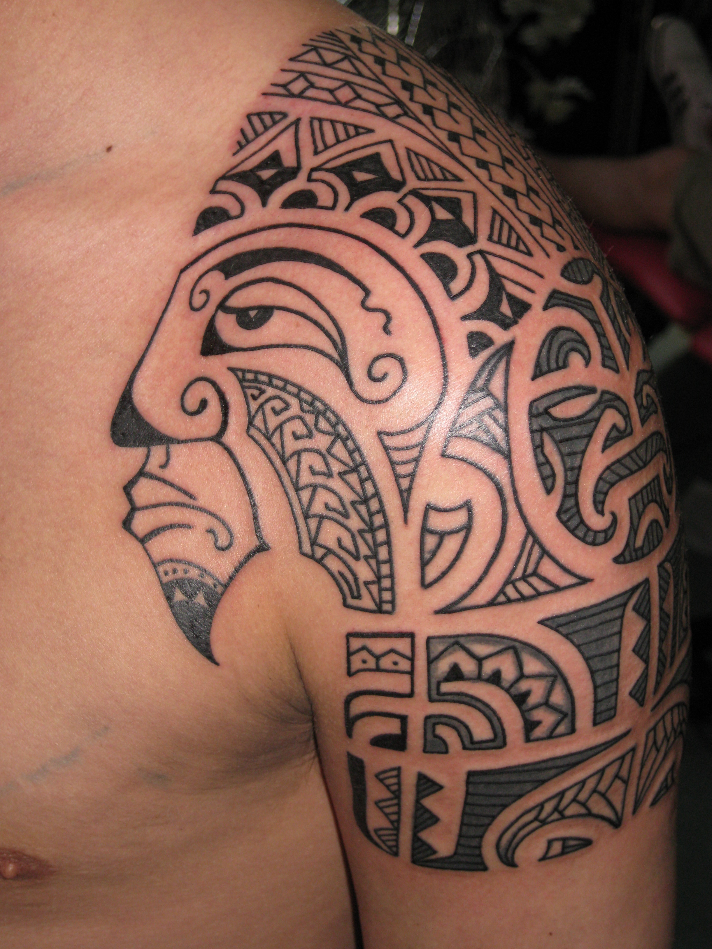 5 Unique Polynesian Tattoo Designs for Shoulder