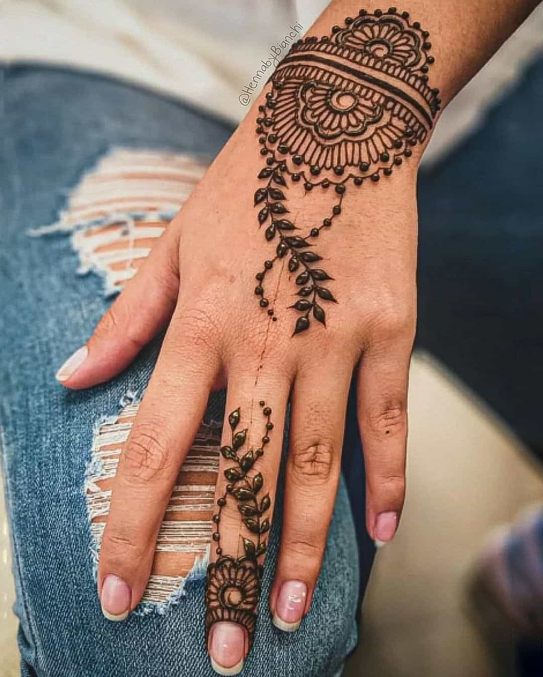 Tattoo Style Henna Design Simple Craft Idea