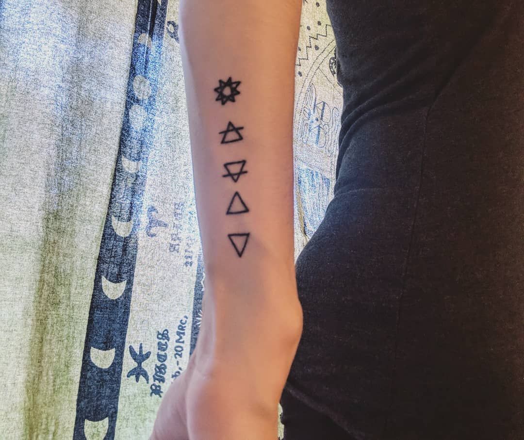 These Subtle And Small Tattoo Ideas Are Perfect For Introverts Looking