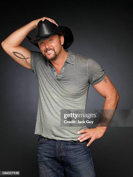 Tim Mcgraw Tattoo Photos And Premium High Res Pictures Getty Images