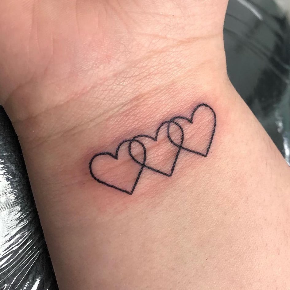 Adorable Tiny Heart Tattoo Ideas for Your Next Ink