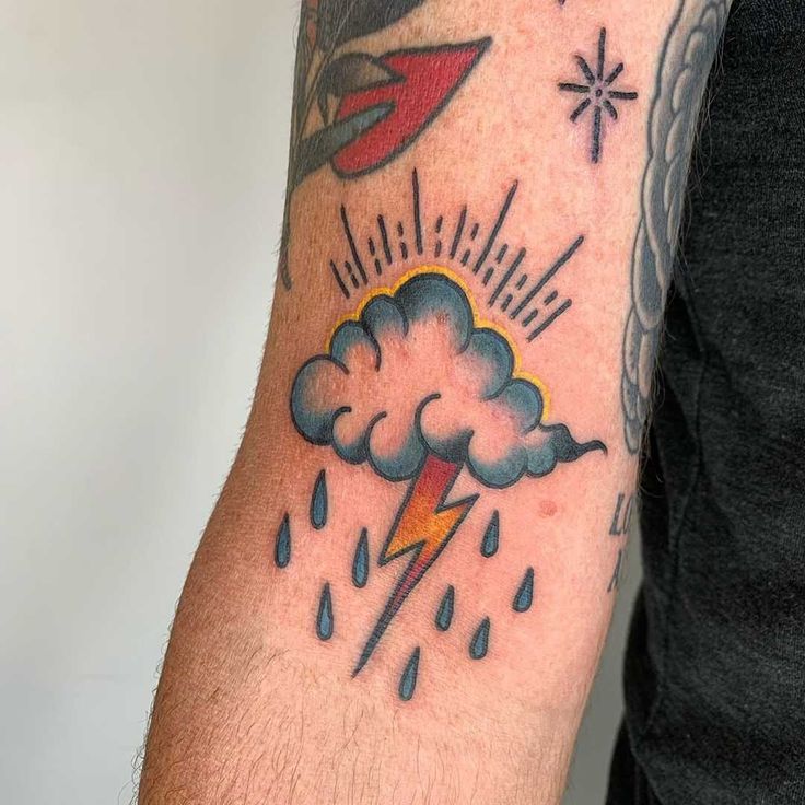 Traditional Style Cloud Storm Tattoo By Lara Simonetta Cloud Tattoo