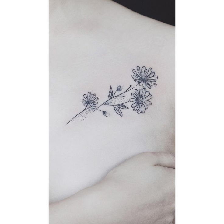 Tritoan Ly On Instagram Fun Little Daisies Tattoo Ink Tattoogirl Fineliner Sunflower