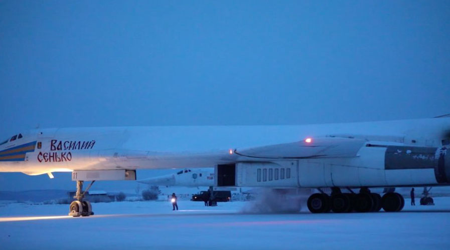 Two Russian Tu 160 Strategic Bombers Flew Over The Arctic Ocean