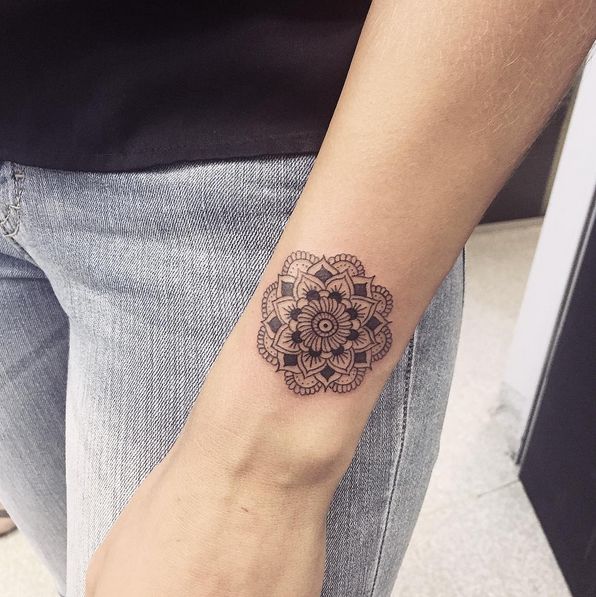 Women Tattoo Small Mandala Tattoo Tattooviral Com Your Number